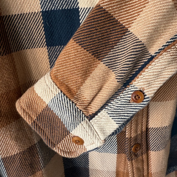 Outerknown Blanket Shirt in Sandy Montana Plaid (Men's Size XS) - Picture 5 of 11